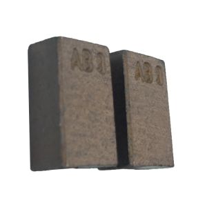 Balais de charbon   - Jeu 2 charbons moteur basse tension ELL04552_2